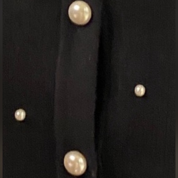 Sioni Classic pearls and Black Knitwear - Picture 6 of 8